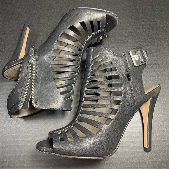 Vince Camuto Open Toe Heeled Gladiator Buckle/Zipper Ankle booties 5.5M Like New - Picture 13 of 14